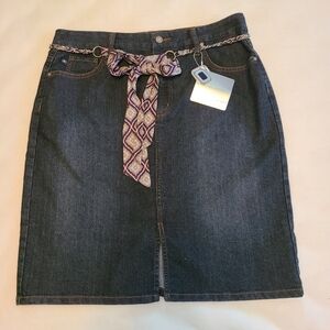 Bandolino NWT Denim Skirt Size 12
